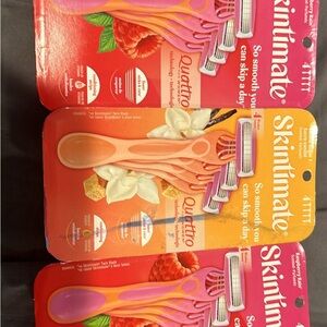 Skintimate Quattro Razors - Pink and Orange